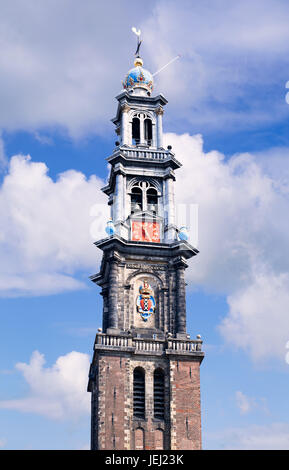 Tour de l'ouest d'Amsterdam, une partie de l'Église occidentale. Il se compose de trois niveaux, un grès, et deux en bois (recouverte de plomb peintes). Banque D'Images