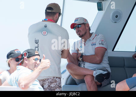 L'excellent son, les Bermudes. 25 Juin, 2017. BMW Oracle Larry Ellison propriétaire. Quatre jours de courses à l'America's Cup Louis Vuitton. Crédit : Chris Cameron/Alamy Live News Banque D'Images