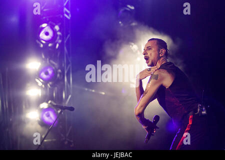 Rome, Italie. 25 Juin, 2017. Rome - Depeche Mode en concert au Stade Olympique. Dans l'image Crédit : Dave Gahan IPA/Alamy Live News Banque D'Images