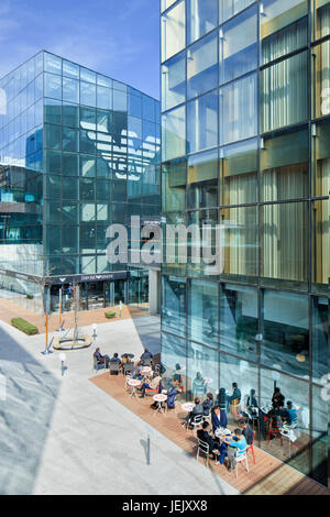 PÉKIN-13 MARS 2014. Magasin phare d'Armani dans le quartier commerçant de Village North. Banque D'Images