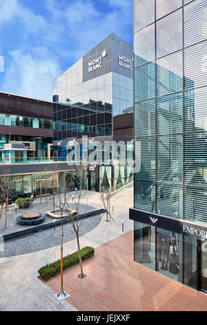 PÉKIN, 13 MARS 2014. Magasin phare du Mont Blanc Beijing. C'est la plus grande boutique Montblanc au monde et de loin la plus audacieuse de la marque. Banque D'Images