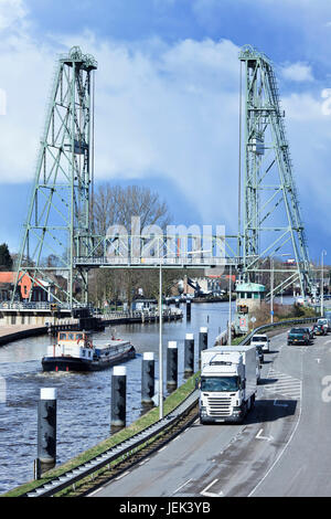 WADDINXVEEN-HOLLAND-MARS 13. Célèbre pont sur le canal de Gouwe. C'est un monument national construit en 1935-1936 par l'Vries Robbe & Co. Gorinchem. Banque D'Images