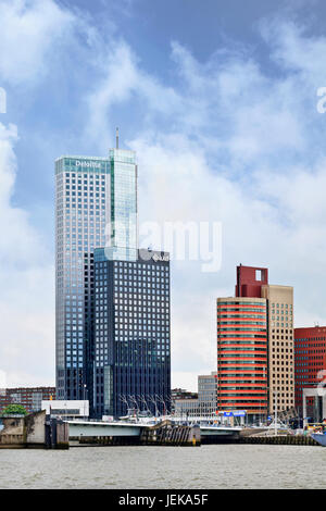 ROTTERDAM-AOÛT. 7, 2012. Tour De Maas À Rotterdam. Avec 160 mètres, c'est le bâtiment le plus haut des Pays-Bas. Banque D'Images