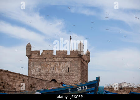 Remparts, port de pêche d'Essaouira, Maroc Banque D'Images