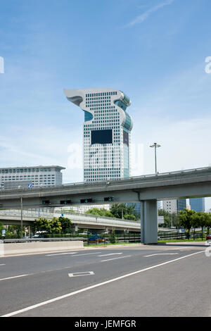 Pékin - 17 juillet 2008. L'emblématique Pangu 7 Star Hotel le 17 juillet 2008. Le bâtiment en forme de tête de dragon est situé près du Stade Olympique. Banque D'Images