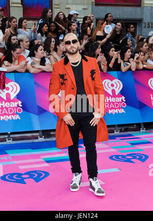 18 juin 2017 - Toronto, ON, Canada - 18 juin 2017 - Toronto, Ontario, Canada. Massari arrive sur le tapis rose au iHeartRadio 2017 MuchMusic Video Awards au MuchMusic HQ. Crédit photo : Brant/Perniac AdMedia (crédit Image : © Perniac Brant/AdMedia via Zuma sur le fil) Banque D'Images