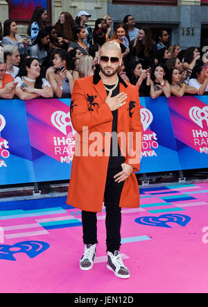 18 juin 2017 - Toronto, ON, Canada - 18 juin 2017 - Toronto, Ontario, Canada. Massari arrive sur le tapis rose au iHeartRadio 2017 MuchMusic Video Awards au MuchMusic HQ. Crédit photo : Brant/Perniac AdMedia (crédit Image : © Perniac Brant/AdMedia via Zuma sur le fil) Banque D'Images