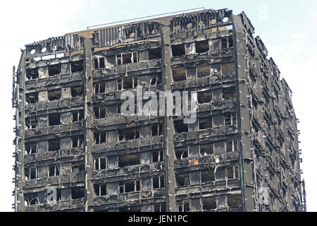 Tour de Grenfell, Lancaster West Estate, North Kensington, London, UK. 26 Juin, 2017. Photo par Richard Goldschmidt : Riche de crédit Gold/Alamy Live News Banque D'Images