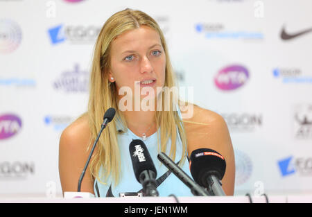 Eastbourne, Royaume-Uni. 26 Juin, 2017. Petra Kvitova de tchèque République parle dans une conférence de presse au cours de la deuxième journée de l'International Aegon Eastbourne Le 26 juin 2017, à Eastbourne, Angleterre Crédit : Paul Terry Photo/Alamy Live News Banque D'Images