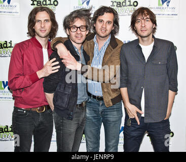 Bala Cynwyd, PA, USA. 2 juin, 2017. Groupe de Rock français Phoenix Visiter Radio 145,5 millions aujourd''s Performance Theatre. Banque D'Images