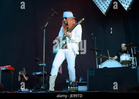 Rivers cuomo de weezer effectue sur scène lors d'Arroyo seco week-end juin 25,2017 brookside golf course pasadena,California. Banque D'Images