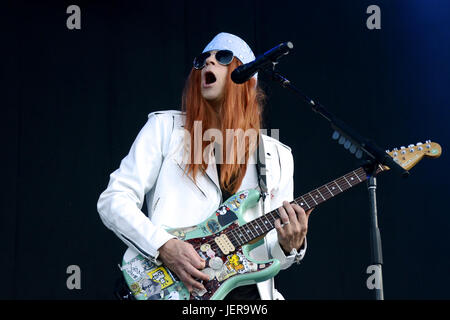 Rivers cuomo de weezer effectue sur scène lors d'Arroyo seco week-end juin 25,2017 brookside golf course pasadena,California. Banque D'Images