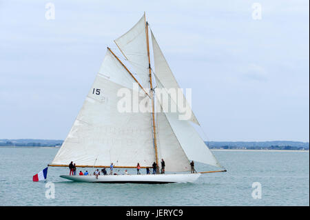 Nan de Fife : classic bateau à voile avec un cutter rig aurique, conçu et construit par William Fife dans 18 (Cancale, France). Banque D'Images