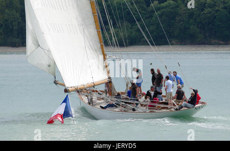 Nan de Fife : classic bateau à voile avec un cutter rig aurique, conçu et construit par William Fife dans 18 (Cancale, France). Banque D'Images