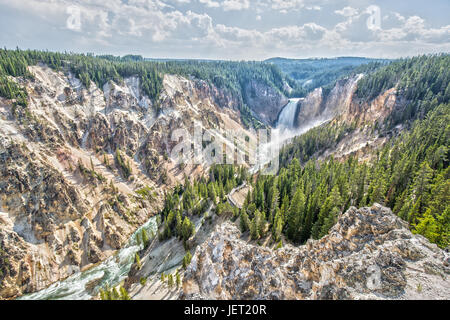 Grand Canyon de la Yellowstone et Yellowstone River Banque D'Images