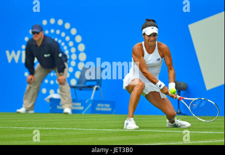 Heather Watson (GB) sur le court central. 25 juin 2017, Eastbourne Banque D'Images