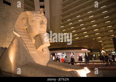 USA, Nevada, Las Vegas, le Luxor Hotel Banque D'Images