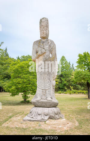 La statue en pierre de Avalokitesvara à Gyeongju National Museum de Gyeongsangbuk-do, Corée du Sud Banque D'Images