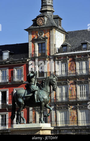 Espagne, Madrid, Plaza Mayor, statue équestre, Felipe III, Banque D'Images