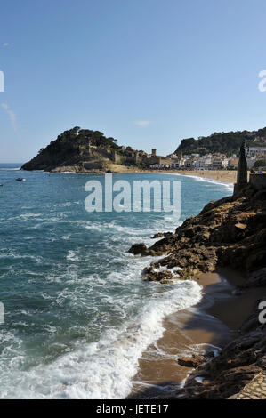 Espagne, Catalogne, Costa Brava, surf avant de Tossa de Mar, Banque D'Images