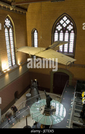 France, Paris, église Saint-Martin-des-Champs, Musée des Arts et métiers, les échantillons qui ne sont pas à vendre, les visiteurs, le modèle ne libération, aucun des biens, Banque D'Images