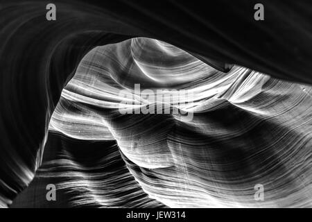 Lower Antelope Canyon en Arizona en noir et blanc Banque D'Images