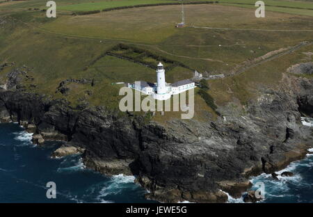Vue aérienne de l'Trevose Head Lighthouse Padstow à Cornwall Banque D'Images