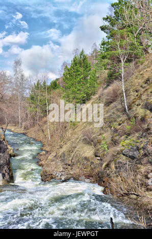 Au début du printemps dans les montagnes paysage Banque D'Images
