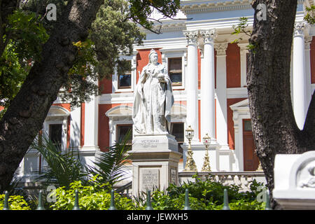 Statue de la reine Victoria devant les Chambres du Parlement, Le Cap, Afrique du Sud Banque D'Images