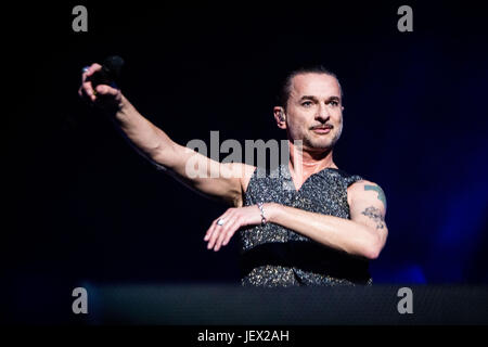 Milan, Italie 27 juin Depeche Mode live au stade San Siro à Milan © Roberto Finizio / Alamy Live News Banque D'Images