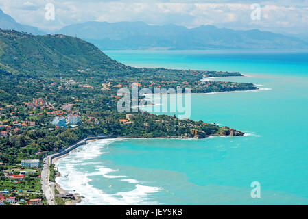 Vue panoramique aérienne de la ville Cefalu Banque D'Images