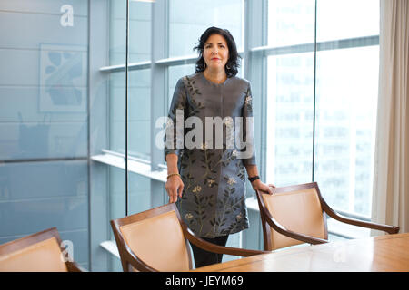 Tina Fordham, directeur général et chef de l'analyste politique mondiale de Citi, au Citi group bureaux Canary Wharf PHOTO:JEFF GILBERT 09.06.2017 Banque D'Images