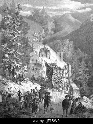 Illustration historique montrant le transport des pièces d'une grande cruzifix sur un col dans les Alpes bavaroises près de Ettal, Bavière, Allemagne. L'Kreuzigungsgruppe, groupe cruzifix, près de l'Oberammergau a été payée par le roi Ludwig II, Louis II, l'amélioration numérique reproduction à partir d'un tirage original de 1888 Banque D'Images