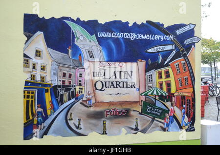 Quartier Latin, celte peinture sur un mur dans les rues de Galway, Irlande Banque D'Images