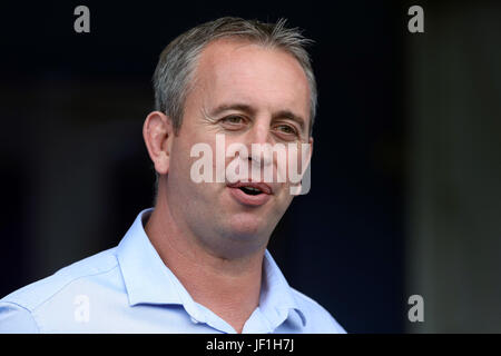 Des Dragons Catalans l'entraîneur-chef Steve McNamara, au cours de la Super League Betfred match au stade Halliwell Jones, Warrington Banque D'Images