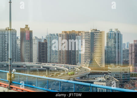 Échangeur routier dans le quartier de Huangpu District, Shanghai, Chine Banque D'Images