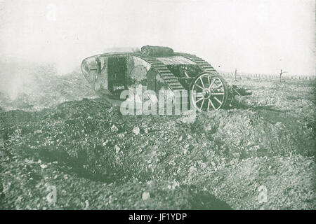 Réservoir à la bataille de la Somme, 1916 Banque D'Images