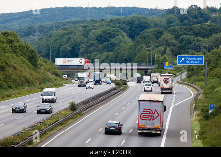 L'Europe, l'Allemagne, en Rhénanie du Nord-Westphalie, Ruhr, Wetter-Volmarstein, l'autoroute A1 en direction de Dortmund. Banque D'Images