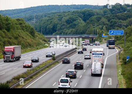 L'Europe, l'Allemagne, en Rhénanie du Nord-Westphalie, Ruhr, Wetter-Volmarstein, l'autoroute A1 en direction de Dortmund. Banque D'Images