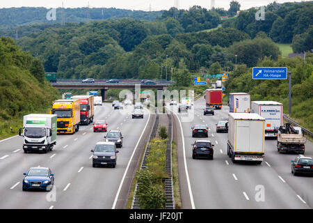 L'Europe, l'Allemagne, en Rhénanie du Nord-Westphalie, Ruhr, Wetter-Volmarstein, l'autoroute A1 en direction de Dortmund. Banque D'Images