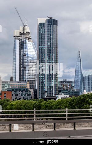 Londres, Royaume-Uni - 24 juin 2017 : London's southbank salon change d'horizon d'être plus semblable à celui de la ville de Londres. Banque D'Images