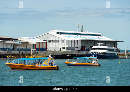 Stokes Hill Wharf Terminal pour les croisières dans le port de Darwin, Territoire du Nord, Australie. Banque D'Images