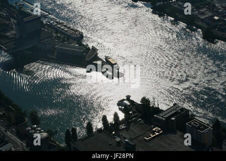 Le port de Bâle, au bord du Rhin Banque D'Images