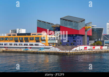 La construction d'aquarium au port d'Osaka, au Japon. Banque D'Images