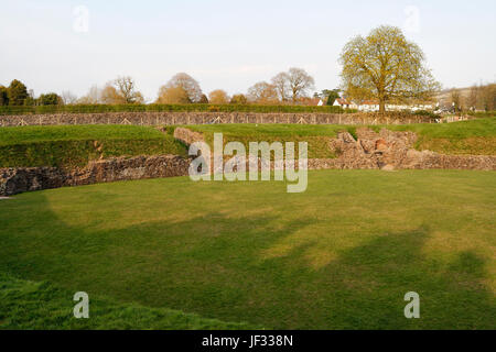 Vestiges de l'amphithéâtre romain de Caerleon près de Newport au Pays de Galles Banque D'Images