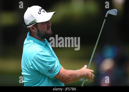 JUN 29, 2017 - Marc Leishman (AUS) tees au par quatre cinquième trou lors de la manche d'ouverture à la Quicken Loans 2017 au National Tournament Players Club Potomac MD. Banque D'Images