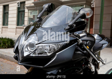 Sportbike Suzuki Vue avant - USA Banque D'Images