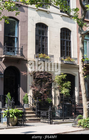 Pierres à sourcils dans le quartier historique de Murray Hill, New York, États-Unis Banque D'Images