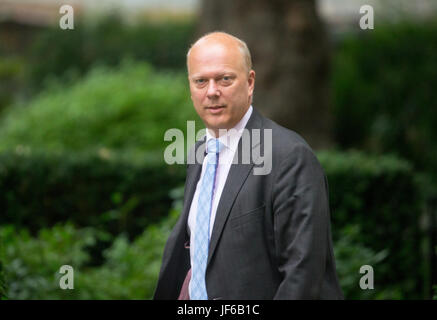 Chris Grayling Secrétaire d'État aux Transports arrive pour la réunion hebdomadaire du cabinet au numéro 10 Downing Street Banque D'Images