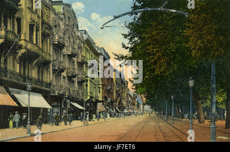 Wiesbaden - Wilhelmstraße (William Street). Johannes Brahms Symphonie n° 3 ; connexion a été inspiré par une visite à Wiesbaden, Allemagne. Compositeur allemand, 7 mai 1833 - 3 Avril 1897 Banque D'Images